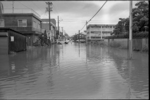 069五十一・九・十二(ネガ08)17（岩仲前）.19760911