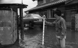 069五十一・九・十二(ネガ11)36（飯柄）.19760910